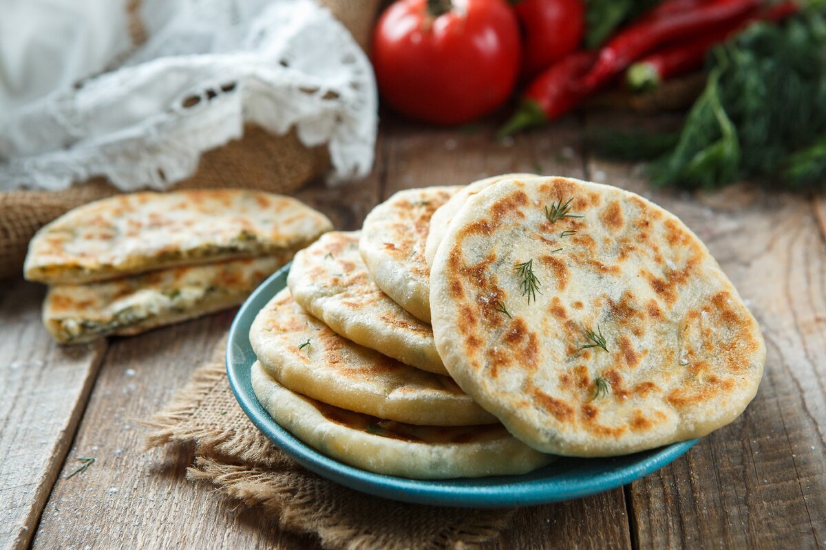 Лепешки с сыром и зеленью на кефире!