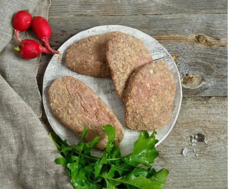 Шницель из мяса молодой говядины с собственной фермы Эдуарда Васильева