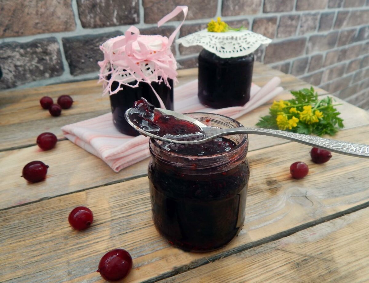 КРЫЖОВНИК