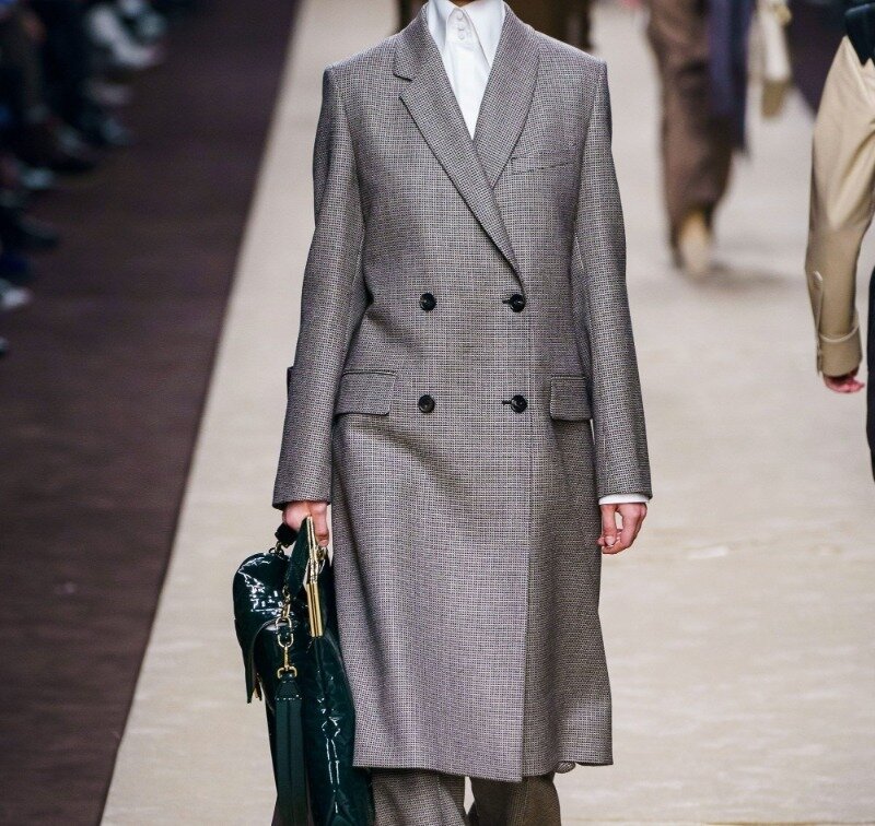 Источник фото https://www.vogue.ru/collection/autumn_winter2019/ready-to-wear/milan/Fendi/#gallery1/1301526