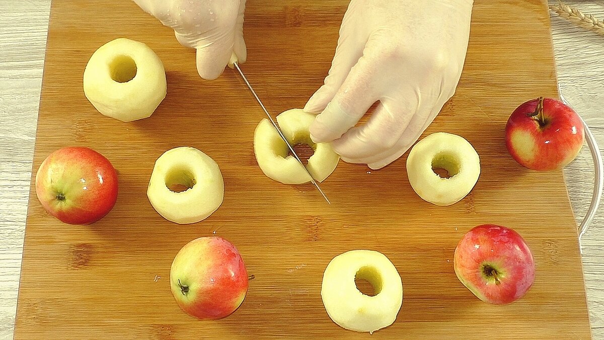 Простой и вкусный рецепт печенья с яблочной начинкой