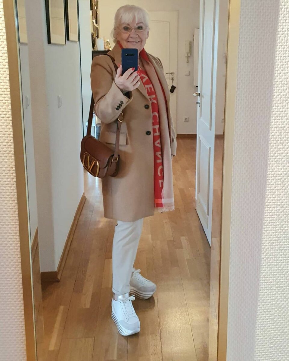 @kate7helga / Образ на теплую погоду от Хельги Люкс. /Фото: instagram.com