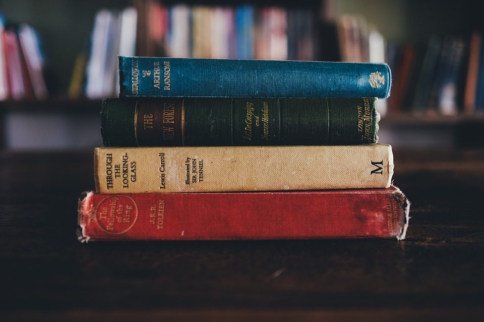 10 всемирно известных книг, которые читаются на одном дыхании 10 всемирно известных книг, которые читаются на одном дыхании